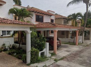 Casa de 3 habitaciones, Carmen · Venta de Casa Ciudad del Carmen Campeche