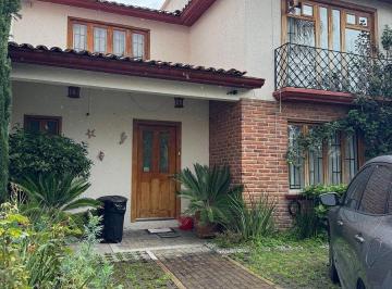 Casa · 187m² · 3 Recámaras · 2 Estacionamientos · Casa en Venta, Plan de Guadalupe, 3 Recámaras.