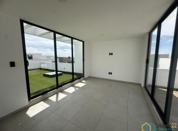 Casa · 165m² · 3 Recámaras · 2 Estacionamientos · Casa en Venta en Monterreal Residencial, con Hermoso Roof Garden