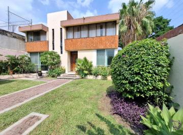 Casa de 6 habitaciones, Cuautla · Venta de Casa con 600 m de Terreno, Muy Centrica.