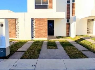 Casa · 115m² · 3 Recámaras · 2 Estacionamientos · Renta Casa en Castelo Residencial Al Norte de La Ciudad de Ags Ge