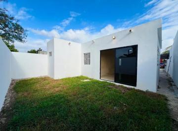 1 · Casa Remodelada en Venta en Ciudad Caucel con 2 Habitaciones y Cochera