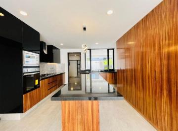 Casa de 4 habitaciones, San Andrés Cholula · Casa en Venta en Lomas de Angelopolis en Parque Zacatecascon 4 Recamas