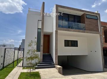 1 · Casa en Renta en Los Robles, Zapopan