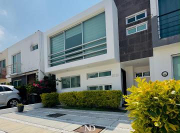 Casa en condominio de 3 habitaciones, Tlajomulco de Zúñiga · Renta en Coto Natureza, Bosques de Santa Anita