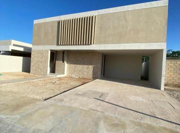 Casa en condominio · 301m² · 4 Recámaras · 4 Estacionamientos · Venta Espectacular Casa 4 Recámaras con Closet Alberca y Amenidades Zona Country Club Rocio Country