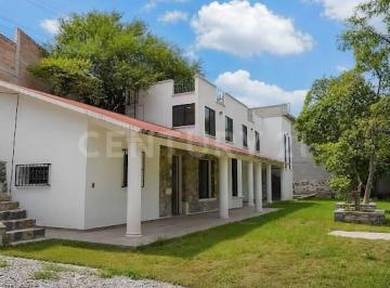 Quinta · 203m² · 3 Recámaras · 4 Estacionamientos · Finca Tepeji del Rio