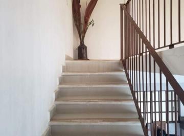Casa de 5 habitaciones, Cuernavaca · Casa de 273 m² con 5 Recámaras en Venta en Ahuatepec con Alberca Precio Promocional