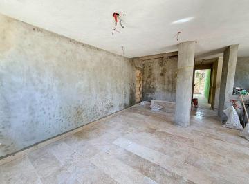 Casa · 130m² · 2 Recámaras · 2 Estacionamientos · Venta Casa Remodelada 2 Recamaras en Francisco de Montejo Cerca de Avs Principales