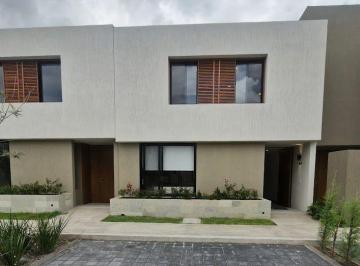Casa · 150m² · 3 Recámaras · 2 Estacionamientos · Casa en Preventa Para Agosto Modelo N2 en Los Altos Juriquilla Querétaro Querétaro.