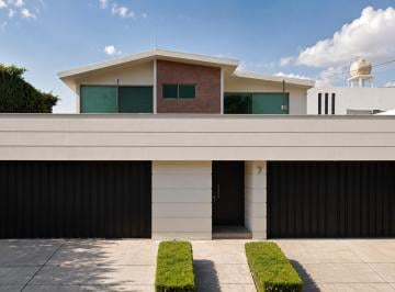 Casa de 5 habitaciones, Naucalpan de Juárez · Venta de Casa en La Colonia Ciudad Satelite en Naucalpan de Juarez en El Estado de Mexico