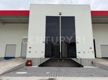 Bodega comercial · 401m² · 2 Estacionamientos · Bodega en Renta en Navetec Business Park Calamanda