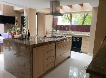 Casa · 750m² · 6 Recámaras · 2 Estacionamientos · Casa en Altavista, Paseo de Las Lomas, Alvaro Obregon