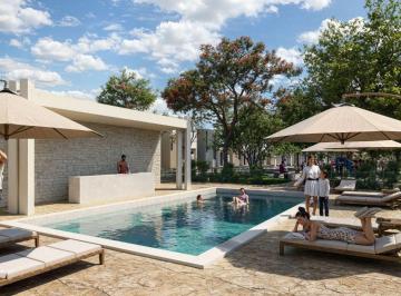 Casa de 3 habitaciones, Conkal · Residencia Familiar con Amplios Espacios, Jardín y Áreas Verdes en Venta