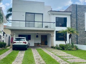 9d539be3a8331bac4cb67900151f75281973dc2f0b1c297d007d5f69cedeec8e · Casa en Venta Valle Real