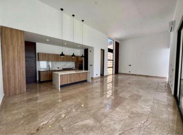 Casa de 3 habitaciones, Mérida · Casa en Renta Condominio Residencial Adana Una Planta