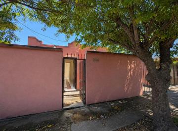 Casa de 2 habitaciones, Saltillo · Casa Recién Remodelada en Fraccionamiento Cerrado