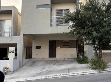 Fachada · Casa en Renta. Colonia Privada. Ápice Dos