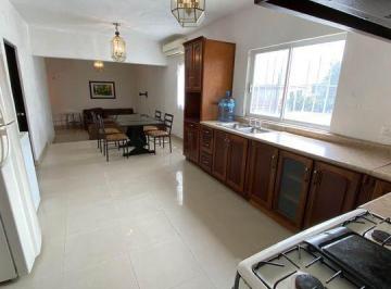 Casa · 260m² · 5 Recámaras · 1 Estacionamiento · Venta Casa de 260 m² con Dos Deoartamentos Independientes – Col. Valle del Mirador en Monterrey
