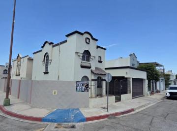 Casa de 4 habitaciones, Mexicali · Casa en Venta 4 Recámaras Una de Ellas en Planta Baja Villa Mediterránea