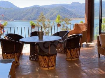 1000087821.jpg · Residencia de Altura con Vista Panorámica a La Laguna en La Peña, Valle de Bravo: Casa en Venta en V