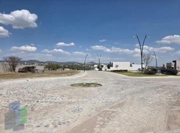 49a669c93890dfa8c797b10728232a5302be5b27b68214e879db78633f512f93 · Terreno en Venta en Lago Juriquilla, Dentro de Privada con Vigilancia