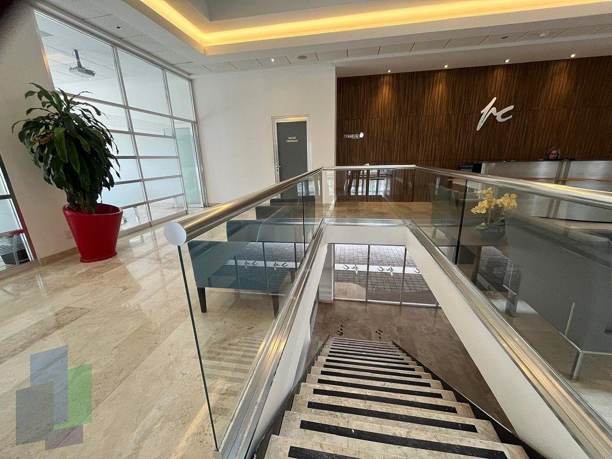 Oficina en Renta de 10 m&sup2; en 1er Nivel en Corporativo