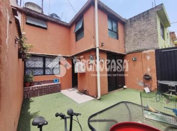 Foto · Casa - Venta