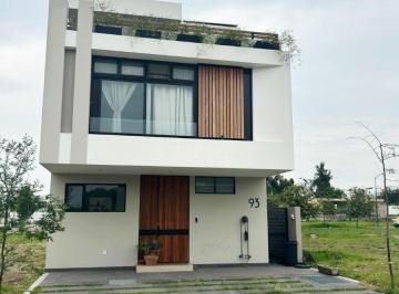 Casa en condominio de 3 habitaciones, Zapopan · Casa en Venta Dentro de Coto en Parques Vallarta, Solares Zapopan