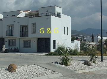 Casa de 4 habitaciones, Mineral de la Reforma · Casa en Venta Pachuquilla