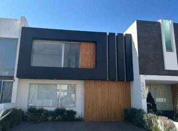 Casa de 3 habitaciones, Morelia · Casa en Renta en Altozano