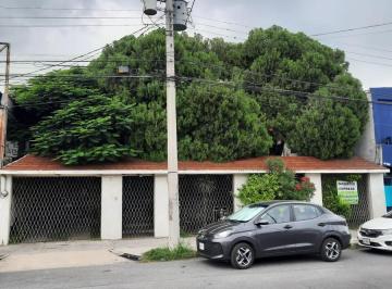 Casa · 265m² · 5 Recámaras · 2 Estacionamientos · Casa en Venta Ideal Para Inversionistas en Col. Linda Vista en Cuadalupe