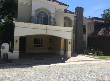 Casa de 3 habitaciones, Saltillo · Casa en Renta, Residencial San Alberto