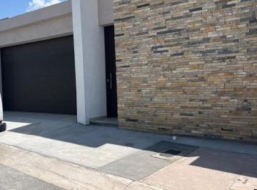 Casa de 3 habitaciones, Saltillo · Casa en Renta - Fraccionamiento Habita
