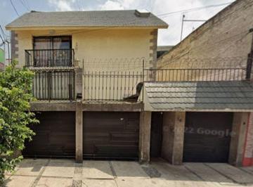 Casa de 3 habitaciones, Azcapotzalco · Venta de Casa en Claveria, Cdmx