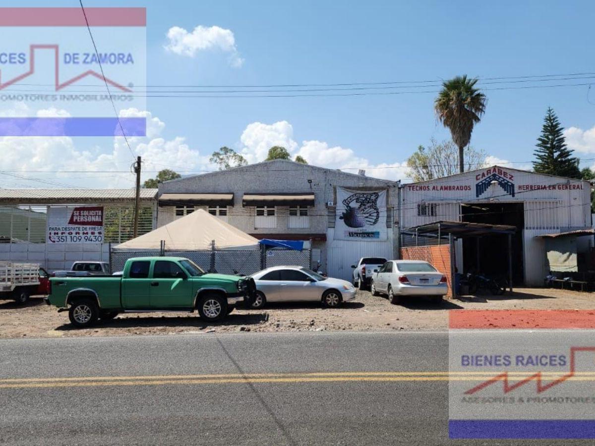 Opportunity: Urban Industrial Property for Sale with Cooling Chambers "Cooler", Loading Dock, and Maneuvering Yard.