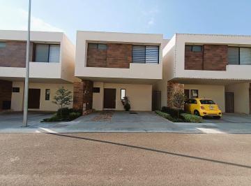 Casa en condominio de 4 habitaciones, Querétaro · Amplia Casa en Renta en Cond. Gala, Cumbres del Lago Juriquilla, Queretaro