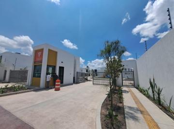 Casa · 169m² · 3 Recámaras · 2 Estacionamientos · Casa Priv. Viazzo
