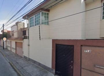 Casa de 4 habitaciones, Toluca · Casa en Venta, del Parque, Toluca, México. Adjudicada. Lun*