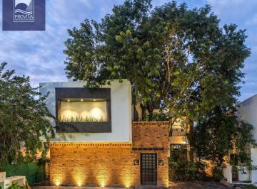 Casa · 350m² · 4 Recámaras · 2 Estacionamientos · Casa en Renta Amueblada en Selvamar Playa del Carmen