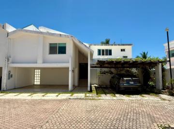 Casa · 517m² · 4 Recámaras · 4 Estacionamientos · Casa en Benito Juárez