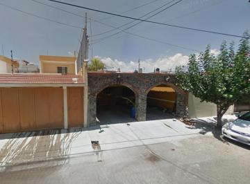Casa de 3 habitaciones, Celaya · Hermosa Casa en Venta en Zona de Oro Celaya Guanajuato