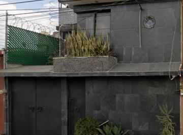 Casa de 3 habitaciones, Coacalco de Berriozábal · Casa en Venta en Tilos 232, Villa de Las Flores, San Francisco Coacalco.