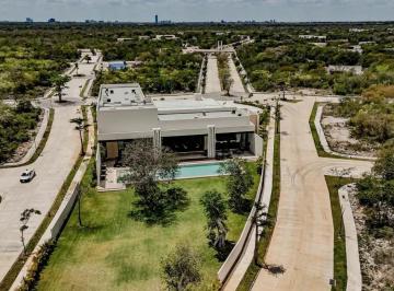 1 · Terreno en Venta Dentro de Privada con Amenidades de Lujo en Merida Yucatan