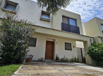Casa en condominio de 3 habitaciones, Tlajomulco de Zúñiga · Casa en Venta en Coto Marevna en Adamar | Seguridad y Casa Club.