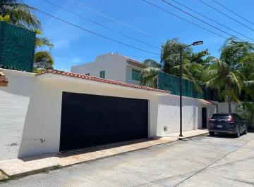 5d8a21d7984d764f1fb23761f2b46afa5ad395a9588f5168ab1c55137864ed1a · Casa Amueblada 3 Habitaciones + Cuarto Servicio + Alberca