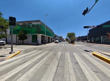 Local comercial · 2 Estacionamientos · Local Comercial en Renta en Planta Baja Av 20 de Noviembre y Calle Regato - (4)