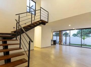 1 · Casa en Venta en Privada de Conkal