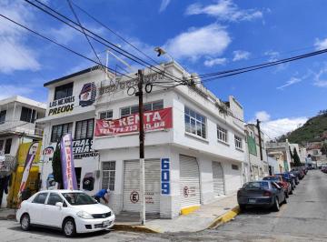 Local comercial , Pachuca · Local Comercial en Renta Sobre Av Madero Es Esquina.