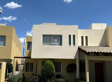 Casa en condominio de 3 habitaciones, Puebla · Casa en Renta en Bosques de San Pedro, San Pedro Cholula Momoxpan | 3 Recámaras | Jardín